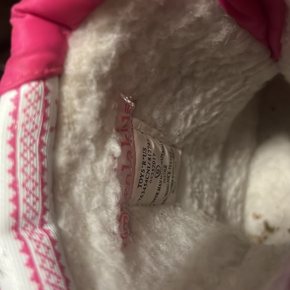 Gently used lined snow boots. - Picture 5 of 5